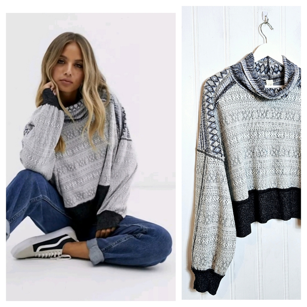We The Free Gray and Black Patterned Sweater
